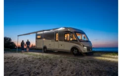 Fiamma F80L 450 Markise Gehäusefarbe Polar White Tuchfarbe Royal Blue 450 Cm -Dometic || Outwell || High Peak Verkäufe 804185 5266202